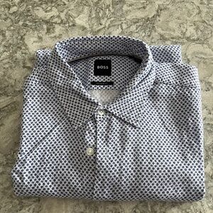 BOSS Men's Blue Patterned Shirt